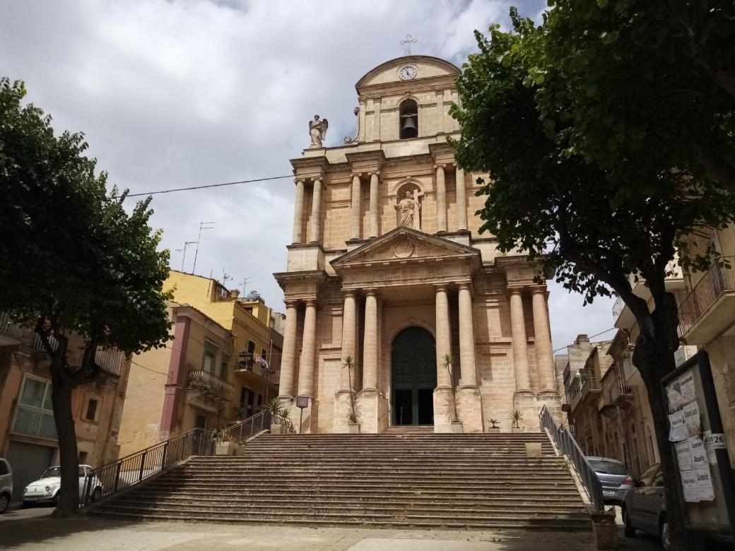 Piazza Salvatore 7, Gocce Di Sicilia Ragusa Exteriör bild