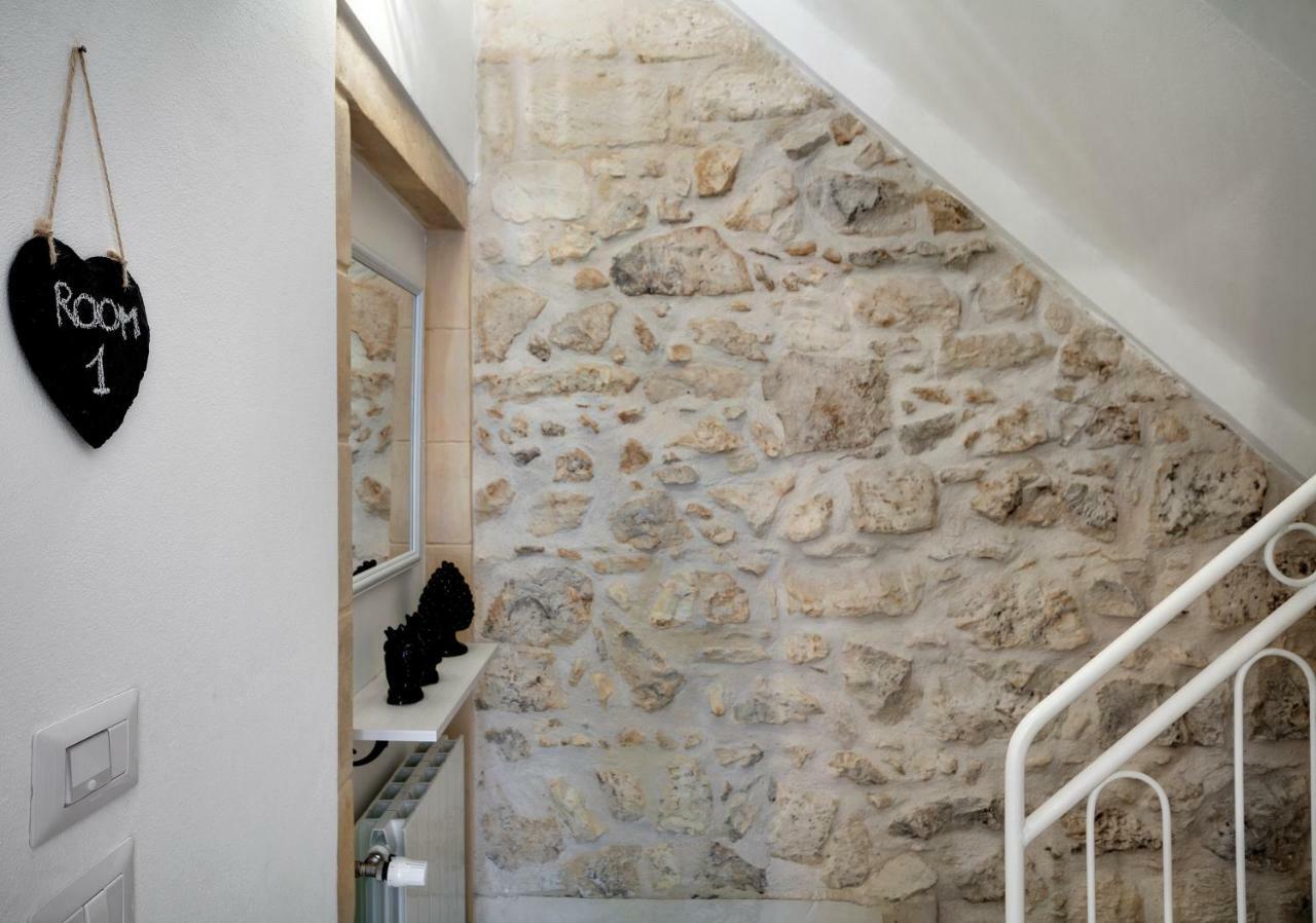 Piazza Salvatore 7, Gocce Di Sicilia Ragusa Exteriör bild