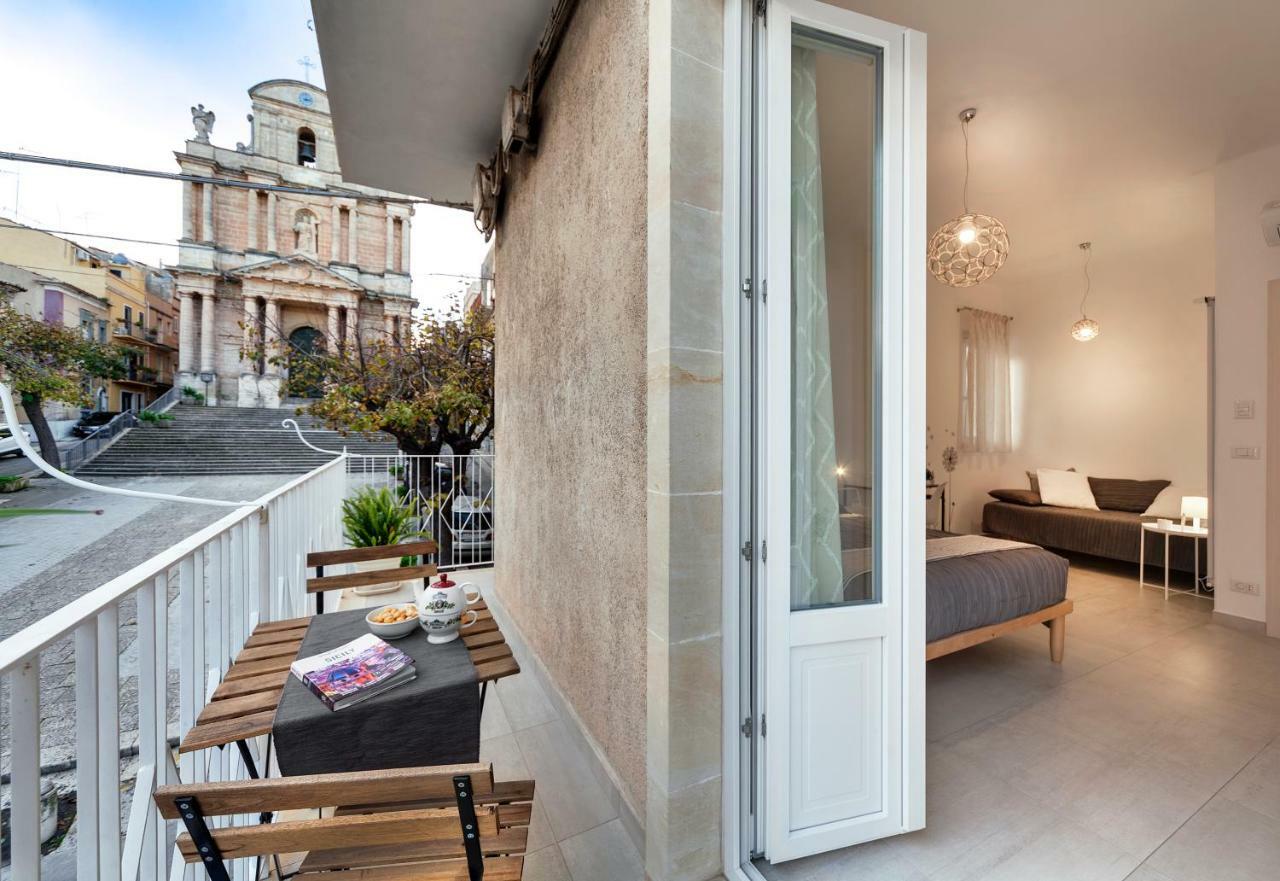 Piazza Salvatore 7, Gocce Di Sicilia Ragusa Exteriör bild
