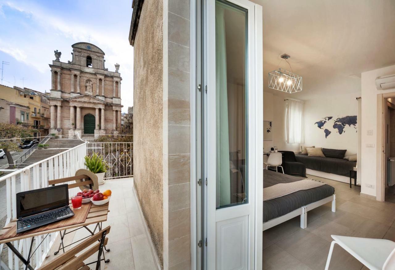 Piazza Salvatore 7, Gocce Di Sicilia Ragusa Exteriör bild